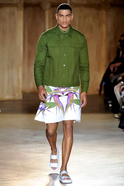 Look 2